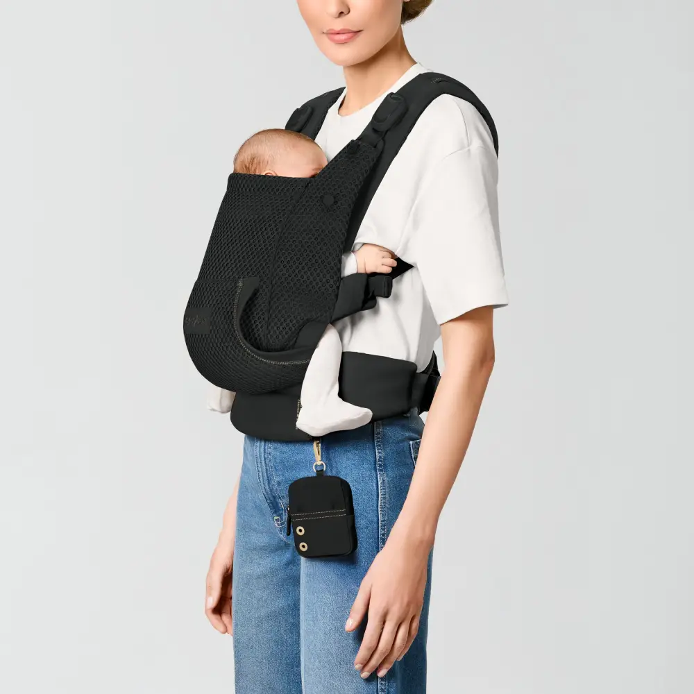 Cybex Laya Bärsele Magic black