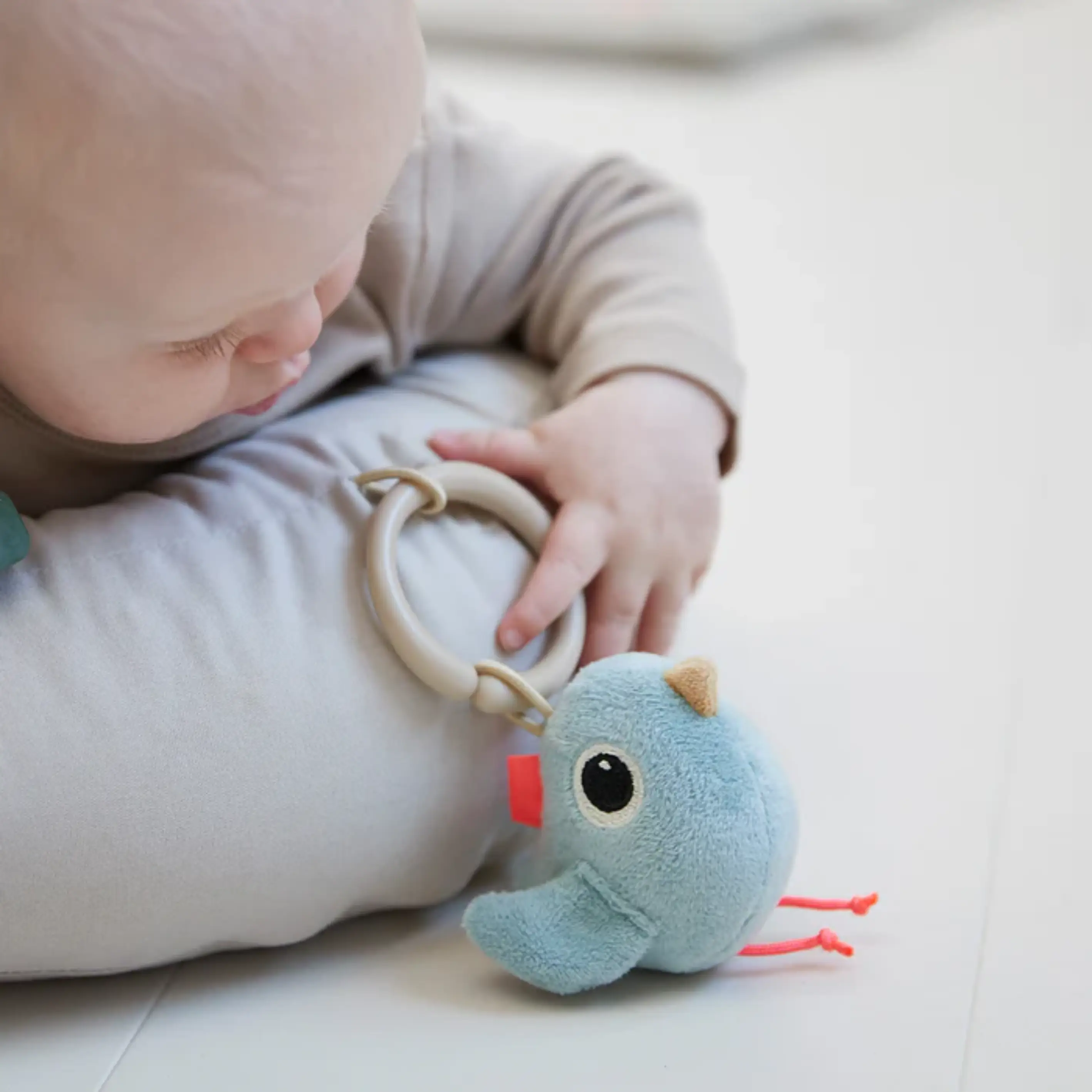 Done by Deer Sensoriskt Leksaksset Lalee Colour Mix