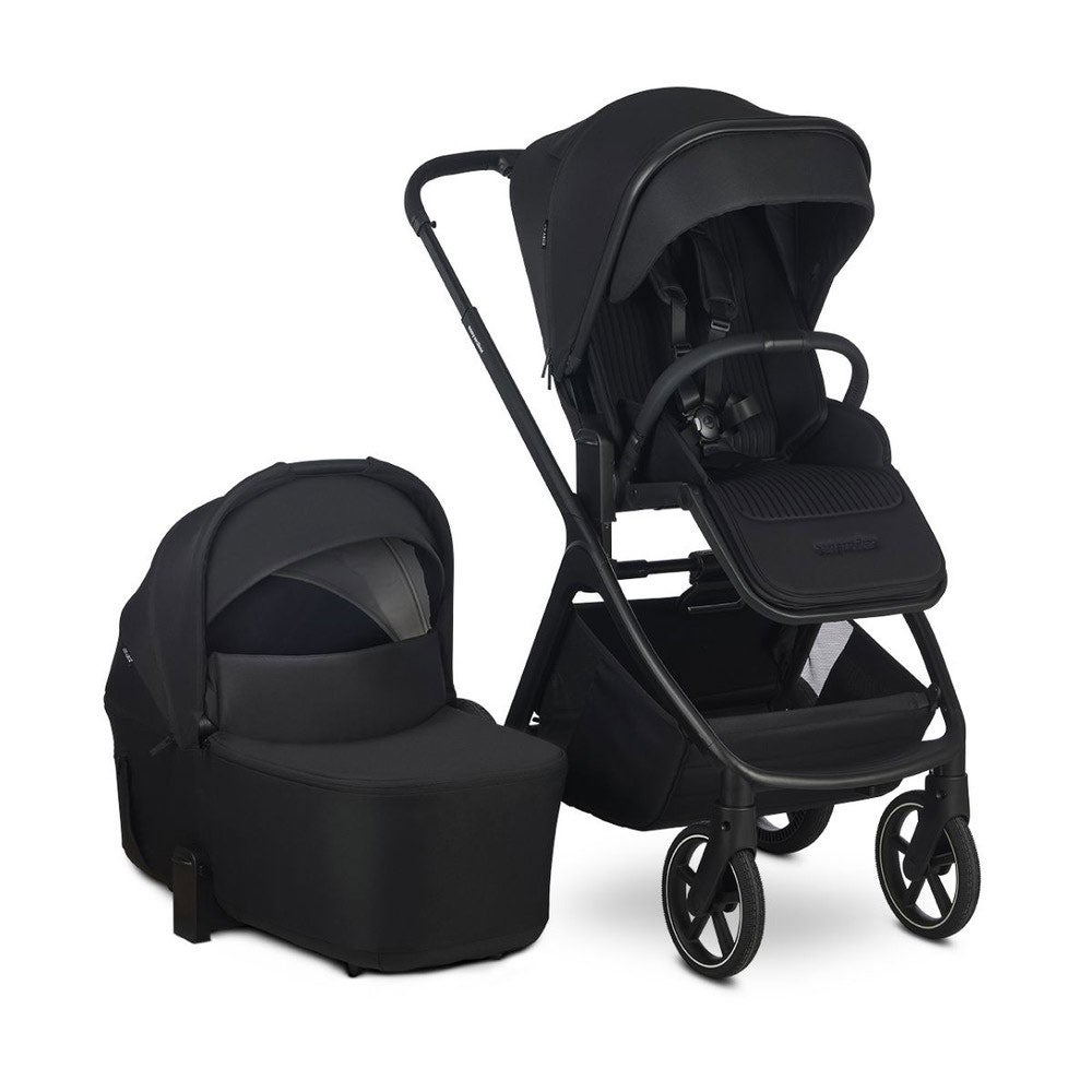 Easywalker Zoey Go barnvagn Pure black
