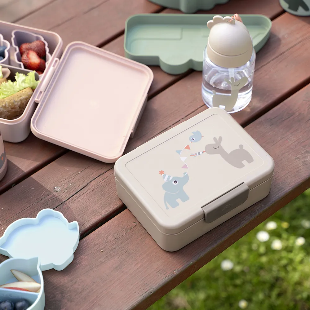 Done by Deer vattenflaska med sugrör - Celebration Sand