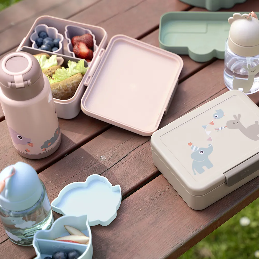 Done by Deer matlåda med avdelare Tiny Farm Powder