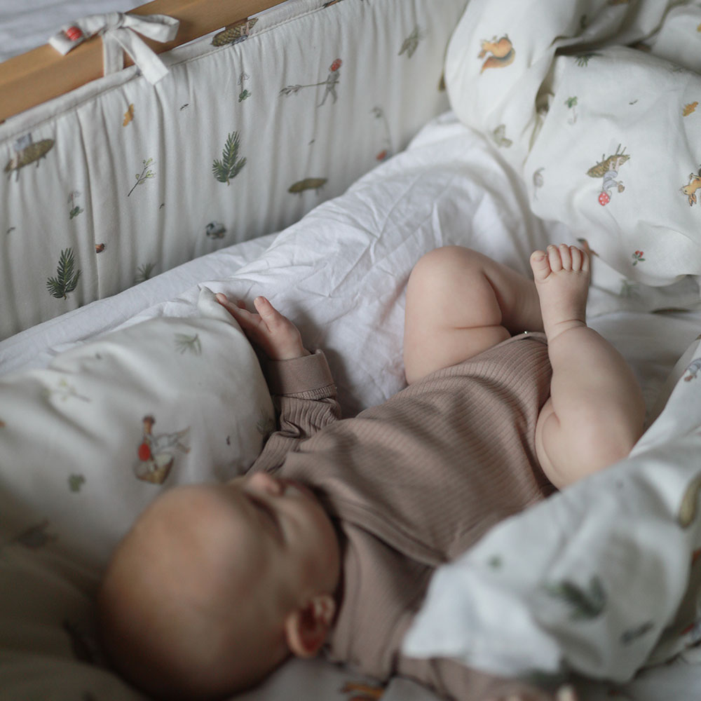 Rätt Start Beskow Tomtebobarnen Spjälskydd beige