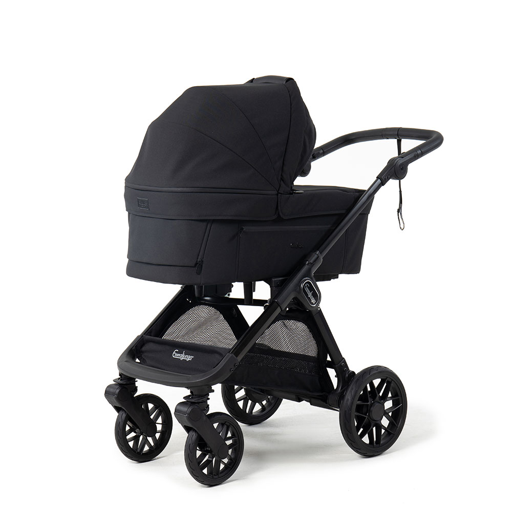 Emmaljunga Sento Flat + Urban Black