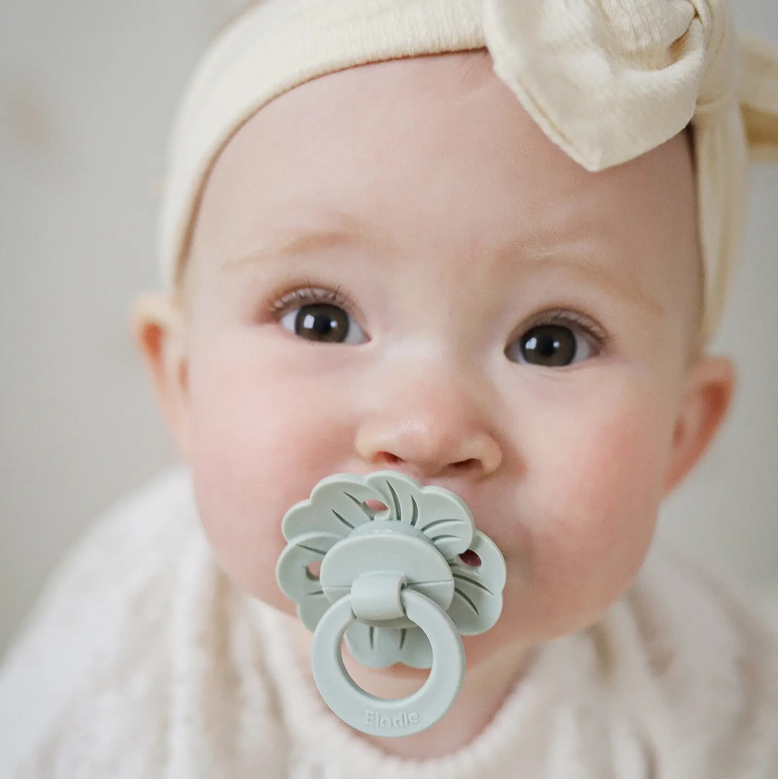 Elodie Details Napp & Napphållare Set Mineral Green