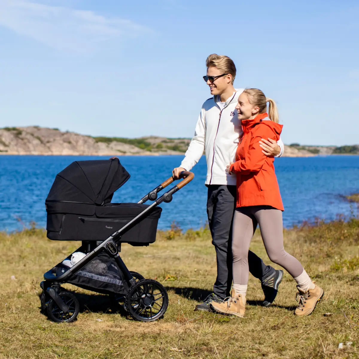Emmaljunga Sento pro Flat+ Outdoor Black