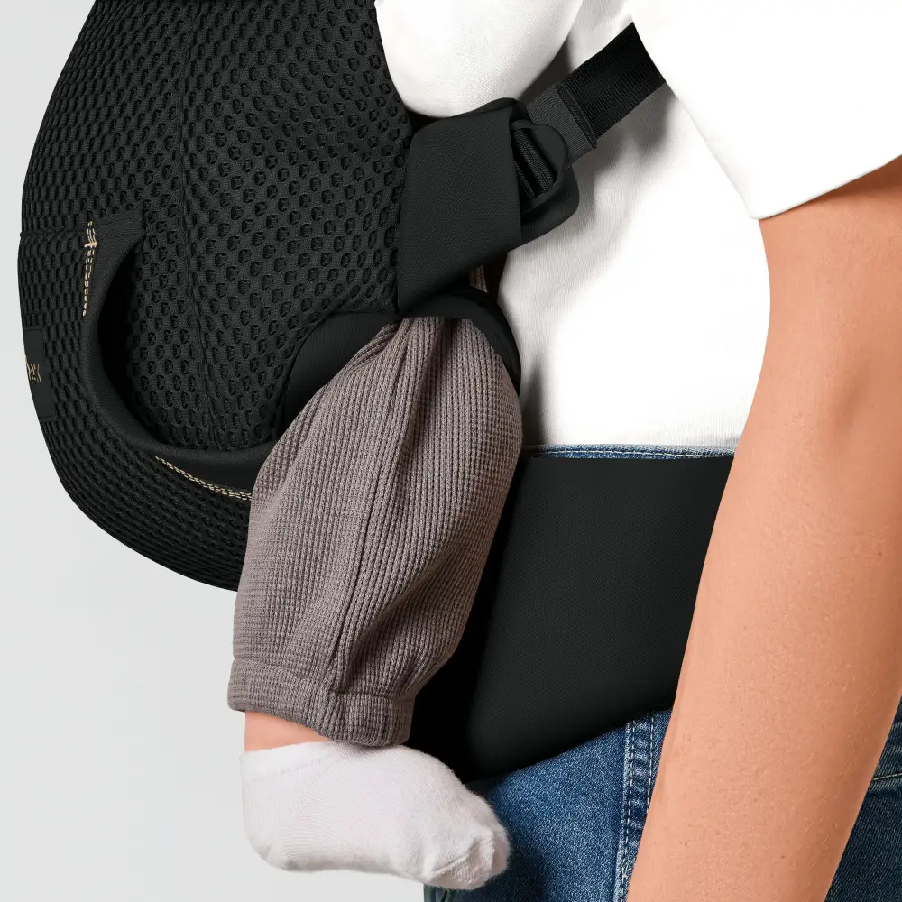 Cybex Laya Bärsele Magic black