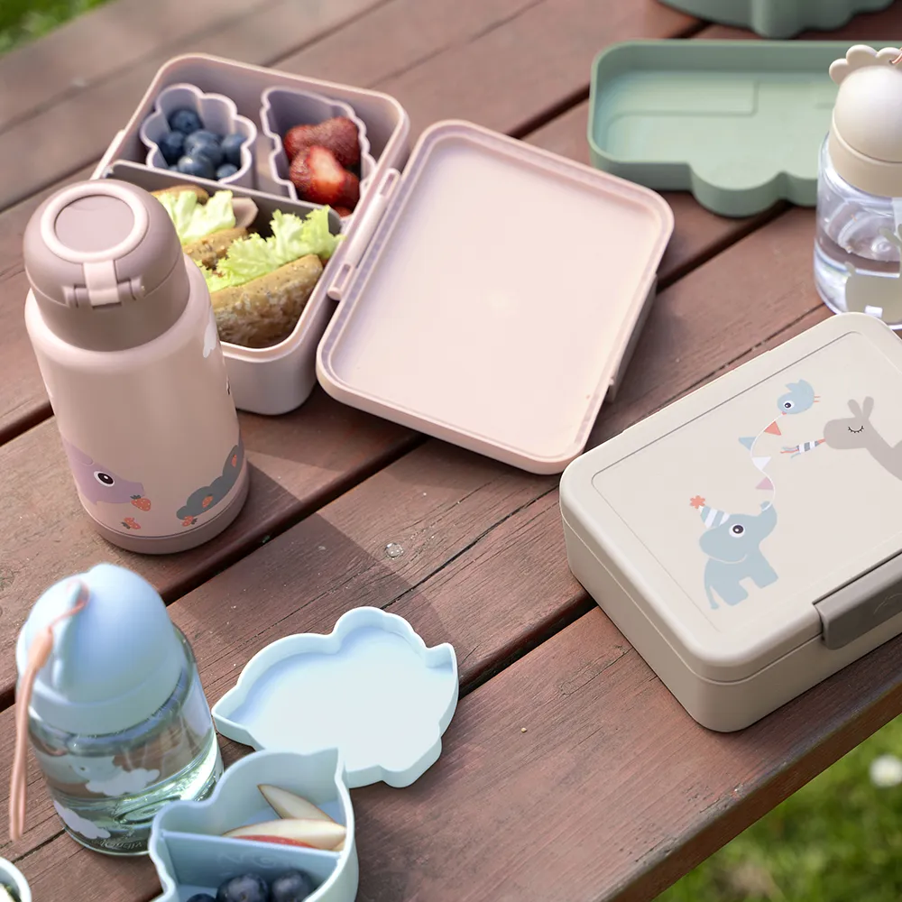 Done by Deer matlåda med avdelare Celebration Sand