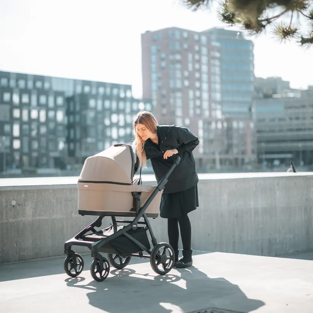 Thule Sleek 2 barnvagn bundle Tinted Taupe
