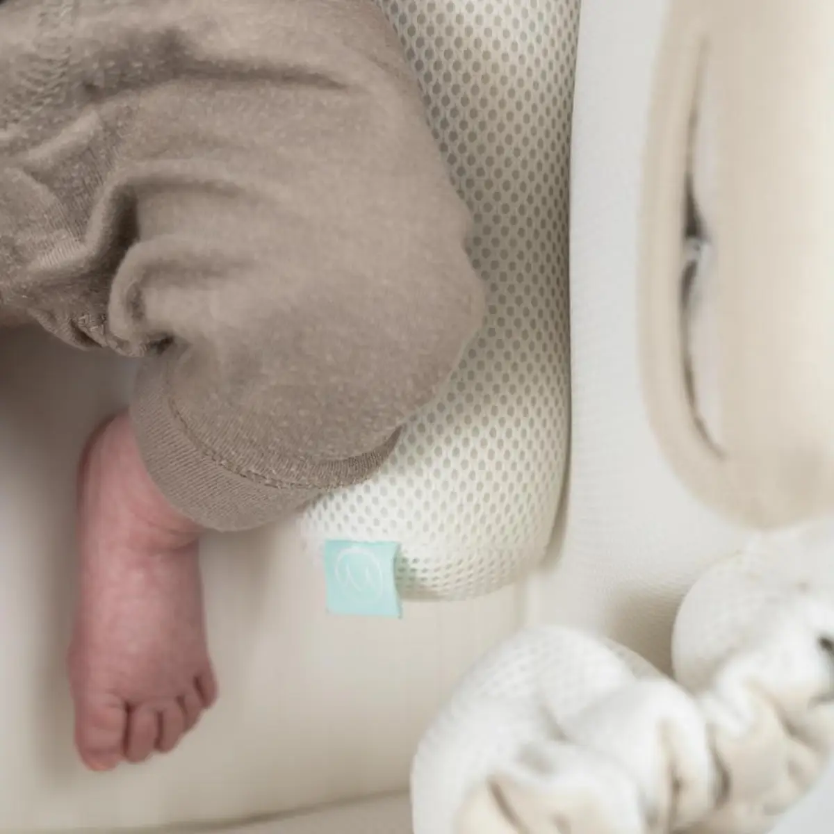Najell SleepCarrier Reducer - Ivory White