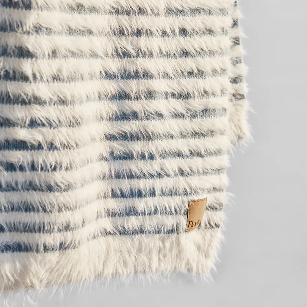 Elodie Details Furry Knit Filt Berry Blue