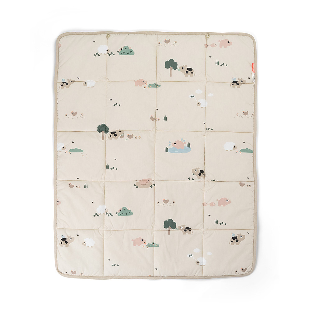 Done by Deer lekmatta Tiny farm Sand