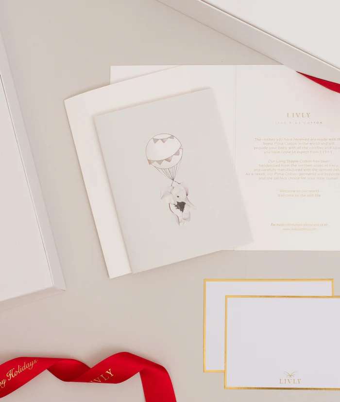 Livly Flying Elephant Gratulationskort