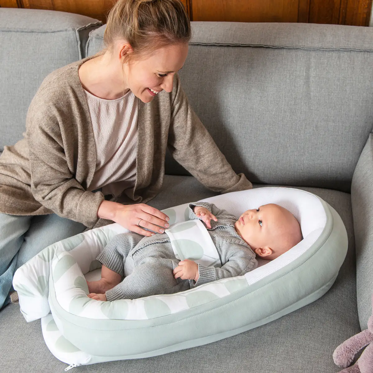 Doomoo babynest löv grön