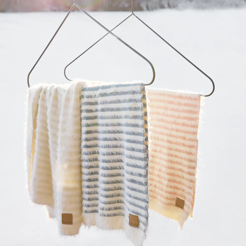 Elodie Details Furry Knit Filt Vanilla White