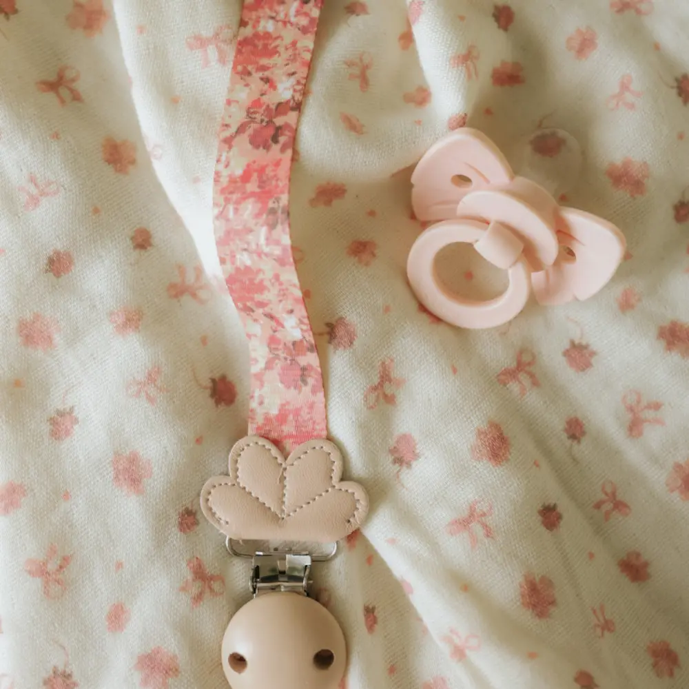 Elodie Binky Bow Napp Misty Pink One size