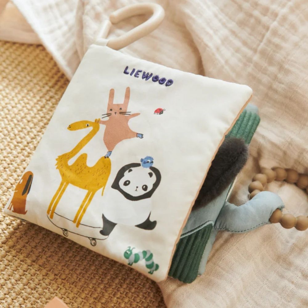 Liewood Fey tygbok – Around the World / Sandy