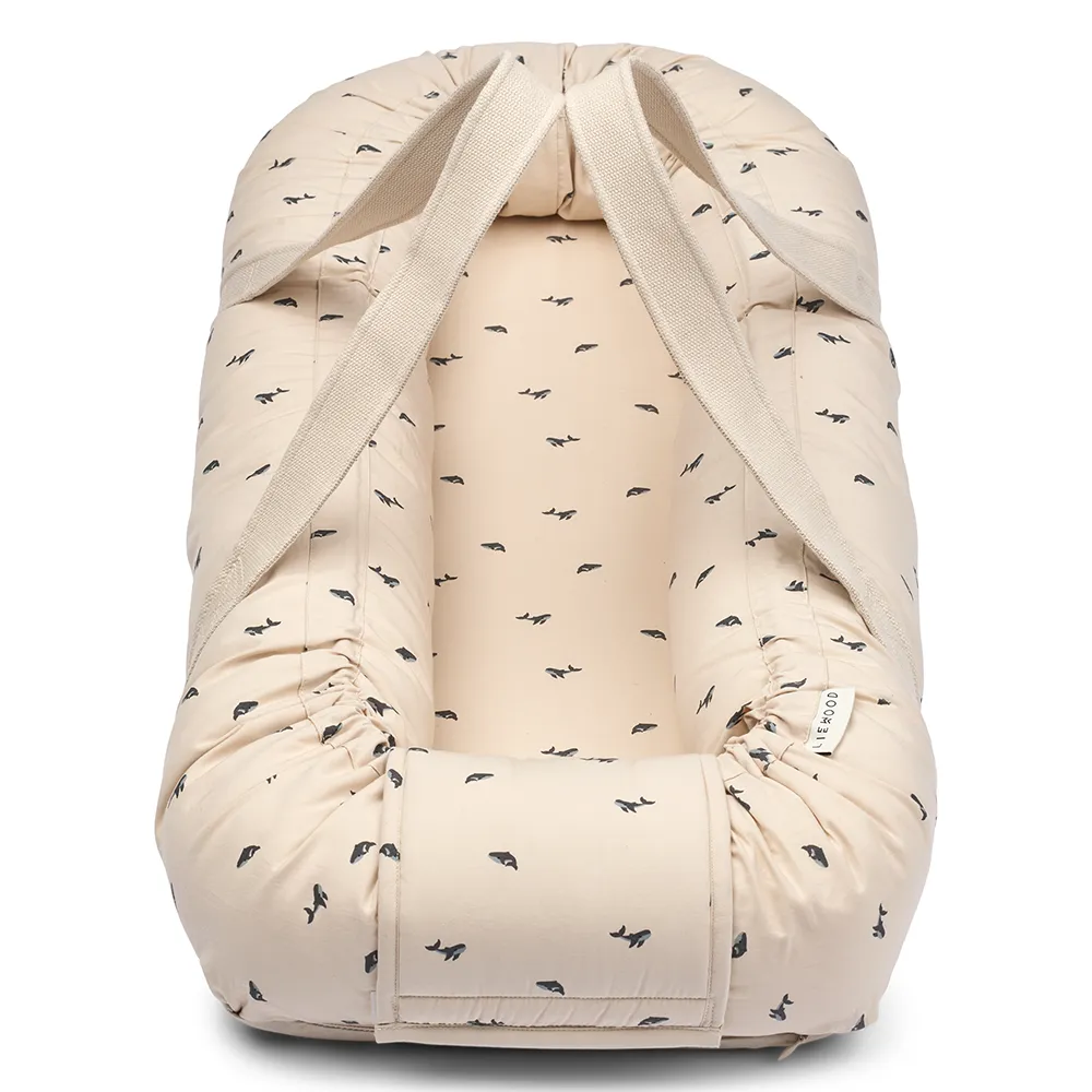 Liewood Gro babynest Mini whale/Sandy