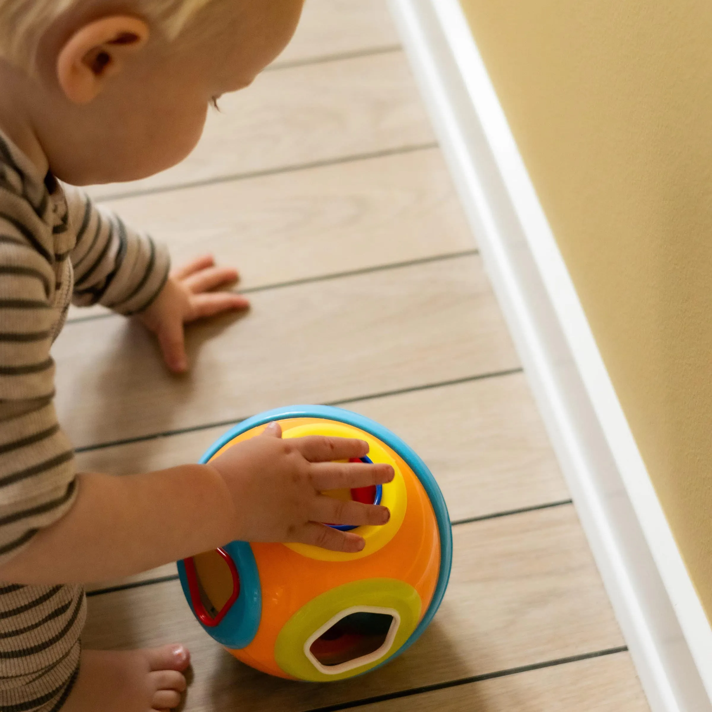 Scandinavian Baby Plocklåda bollar