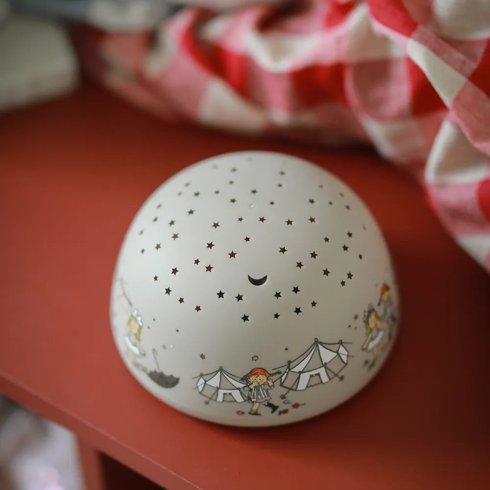 Rätt Start Pippi Långstrump Nattlampa med stjärnhimmel och musik