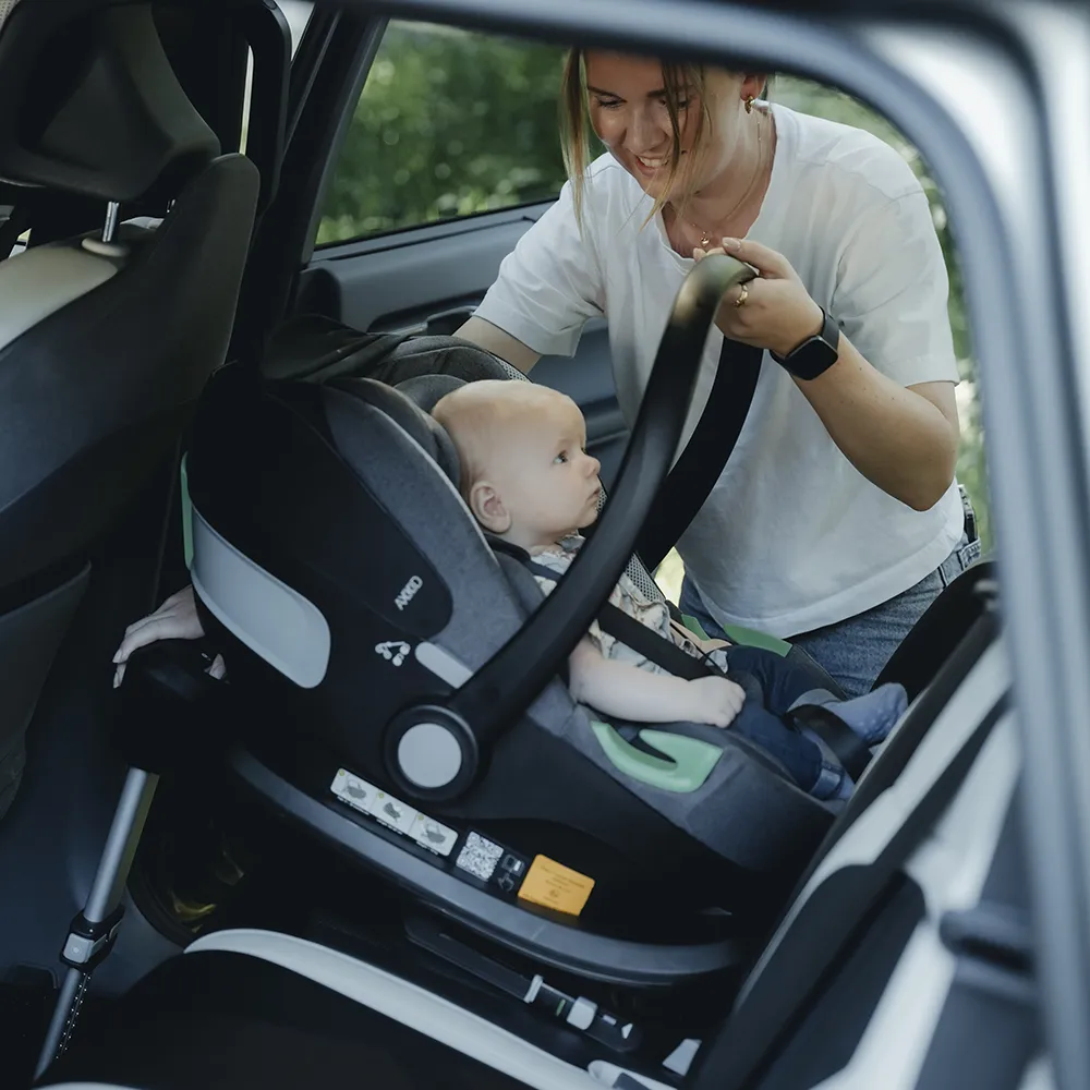 Axkid babyskydd Gokid + base