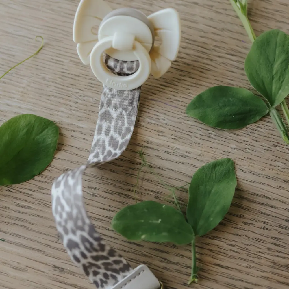 Elodie Binky Bow Napp Oat White One size