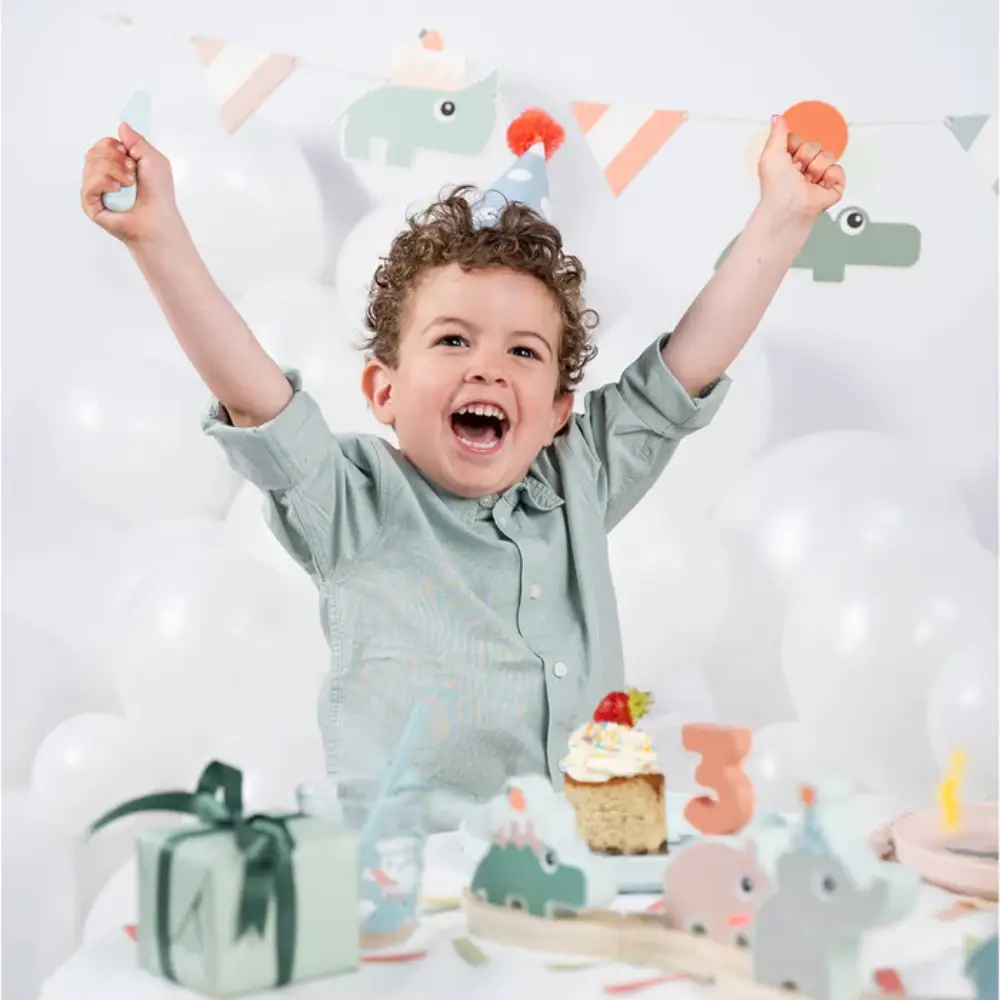 Done by Deer Girlang Celebration Färgmix