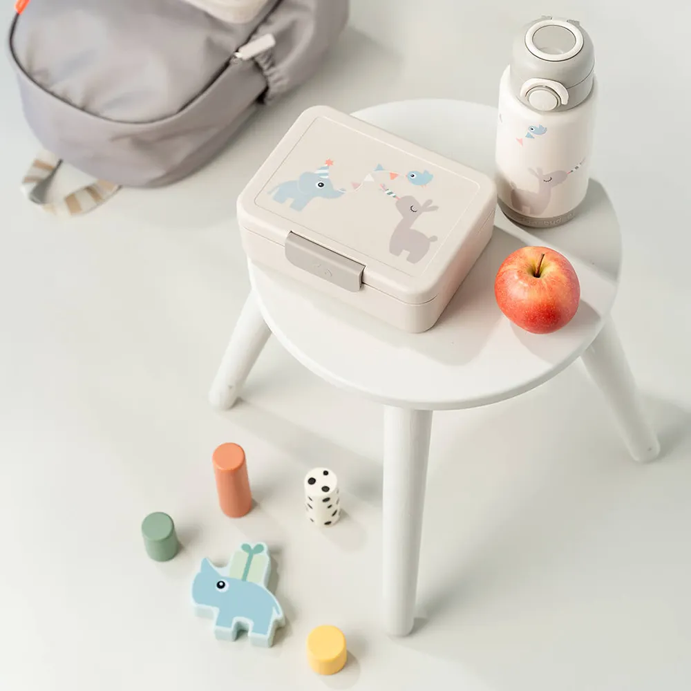 Done by Deer matlåda med avdelare Celebration Sand