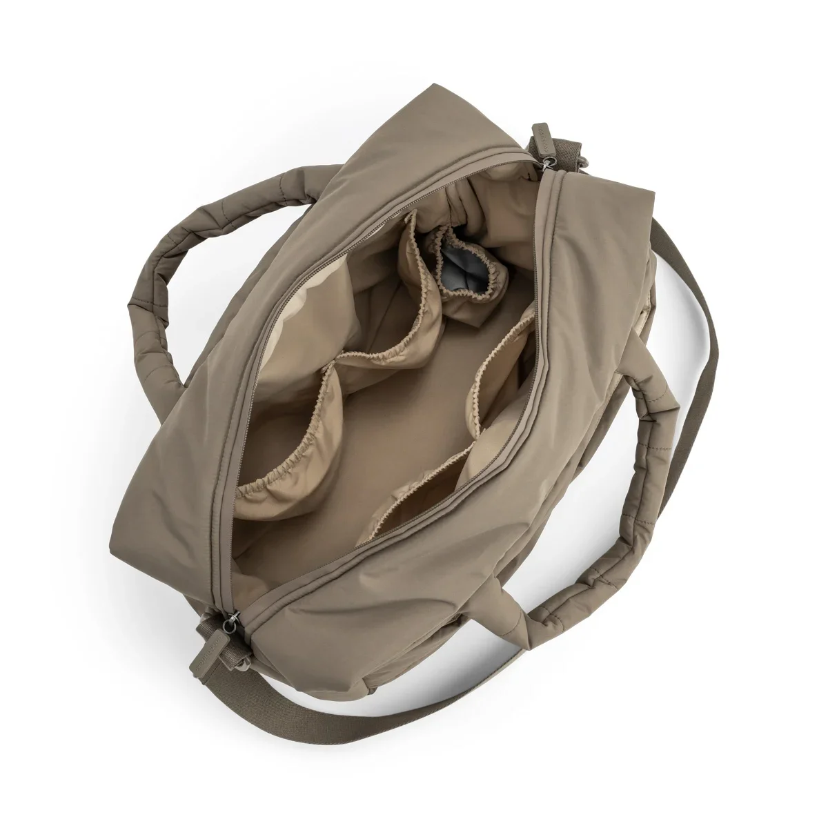 Done by Deer quiltad skötväska taupe