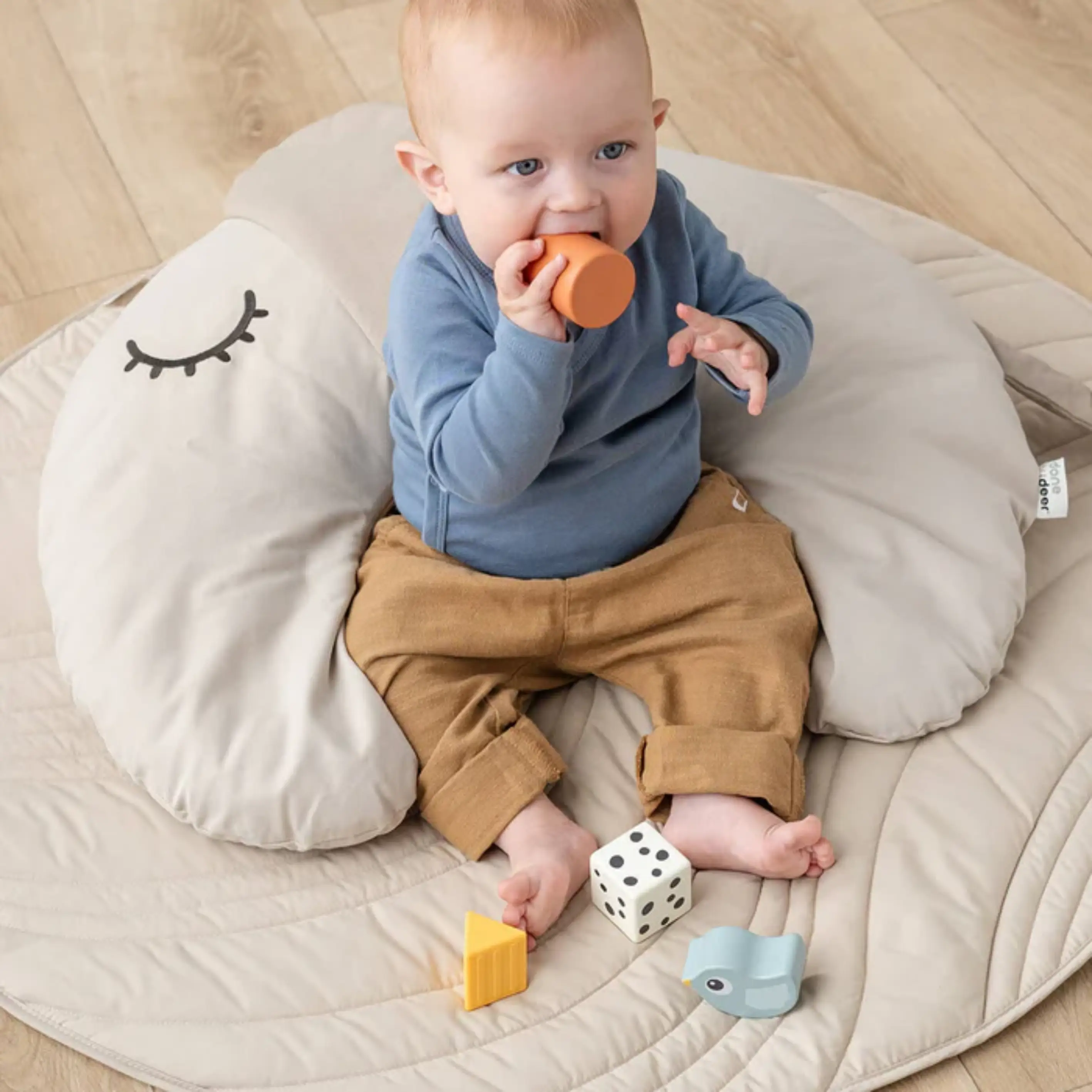 Done by Deer Sensoriska blockset 4 delar Birdee Färgmix