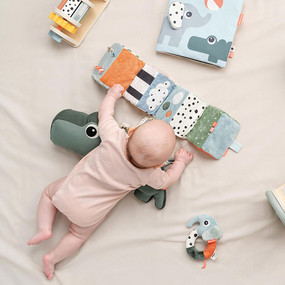 Done by Deer leksak sensorisk kub Deer friends mix