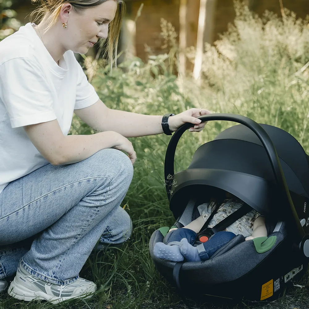Joolz Day5 barnvagnspaket + Axkid babyskydd