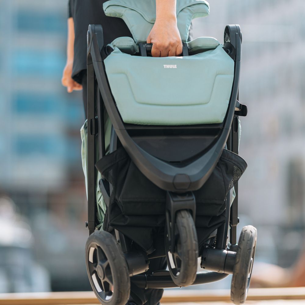 Thule Spring 2 Barnvagn Mid Blue on Black