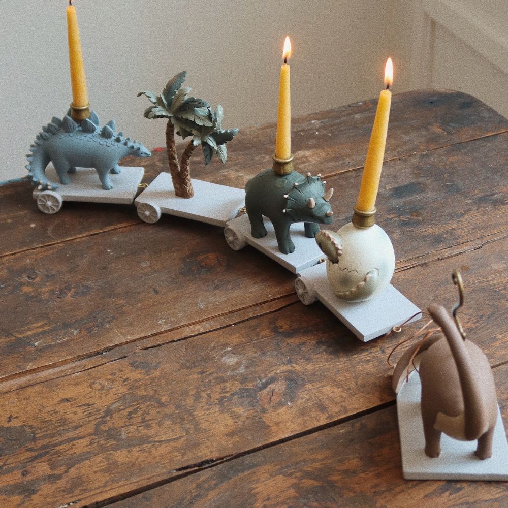 Konges Slöjd Födelsedagståg Dinomite