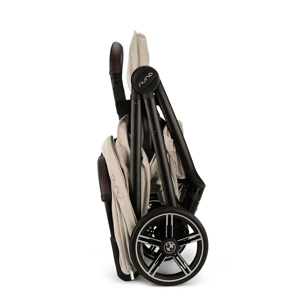 Nuna TRVL LX resevagn MICA BMW Collection