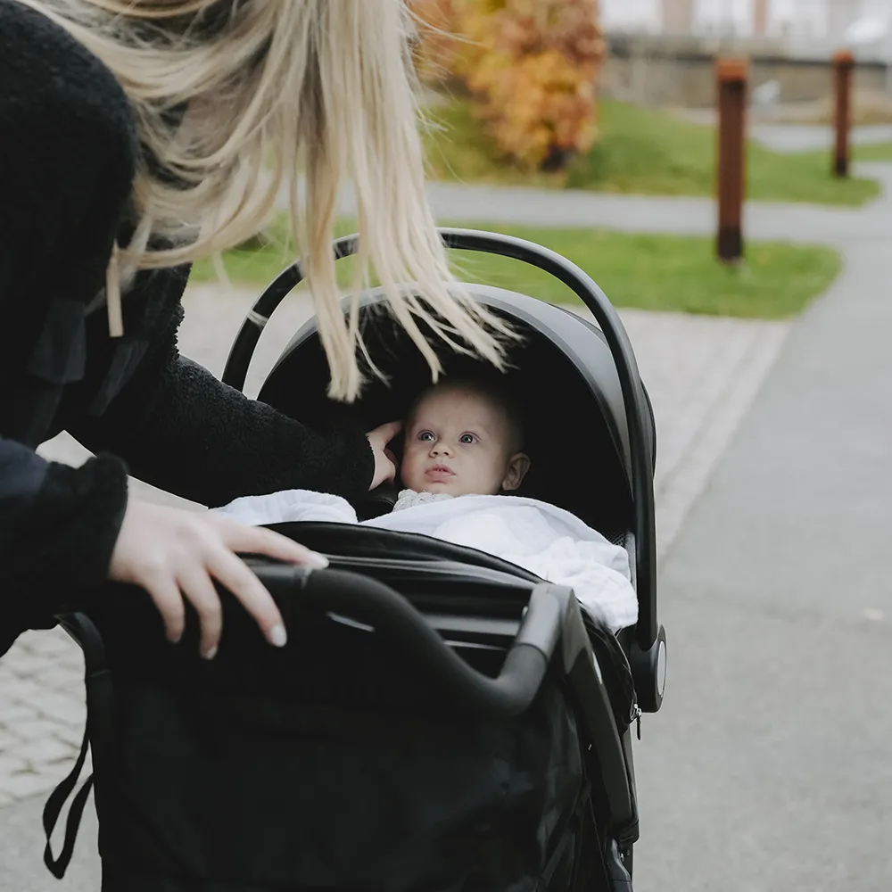 Joolz Day5 barnvagnspaket + Axkid babyskydd