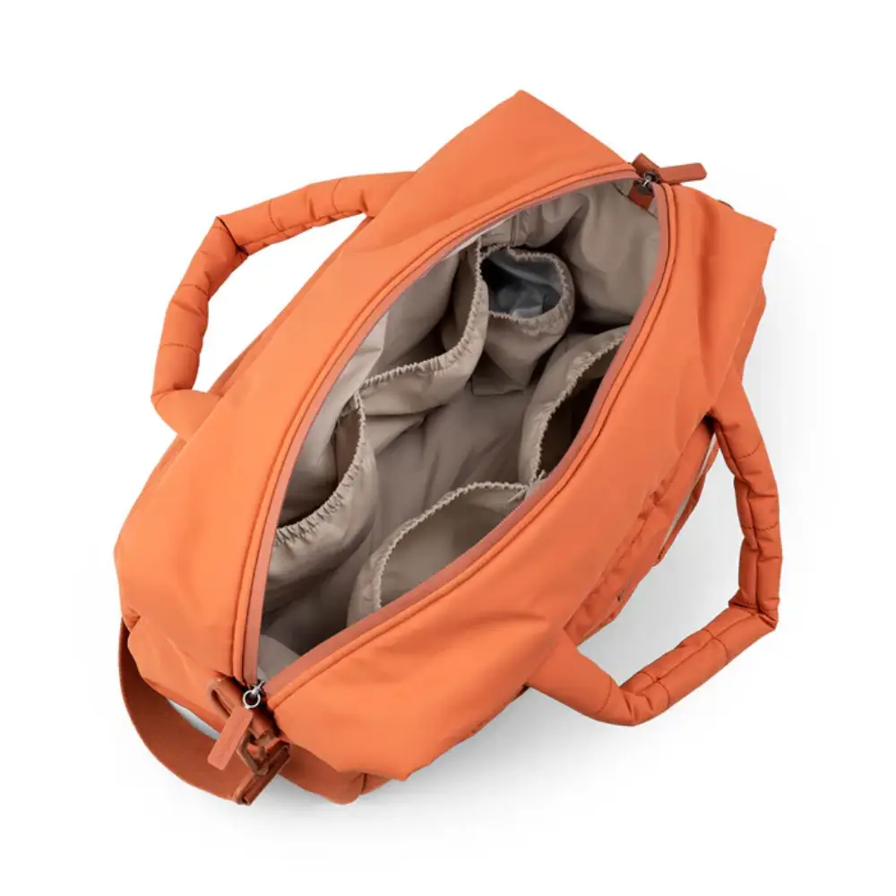 Done by Deer Quiltad skötväska Papaya