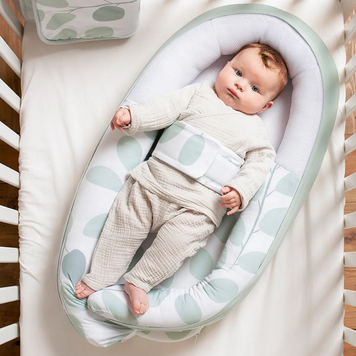 Doomoo babynest löv grön