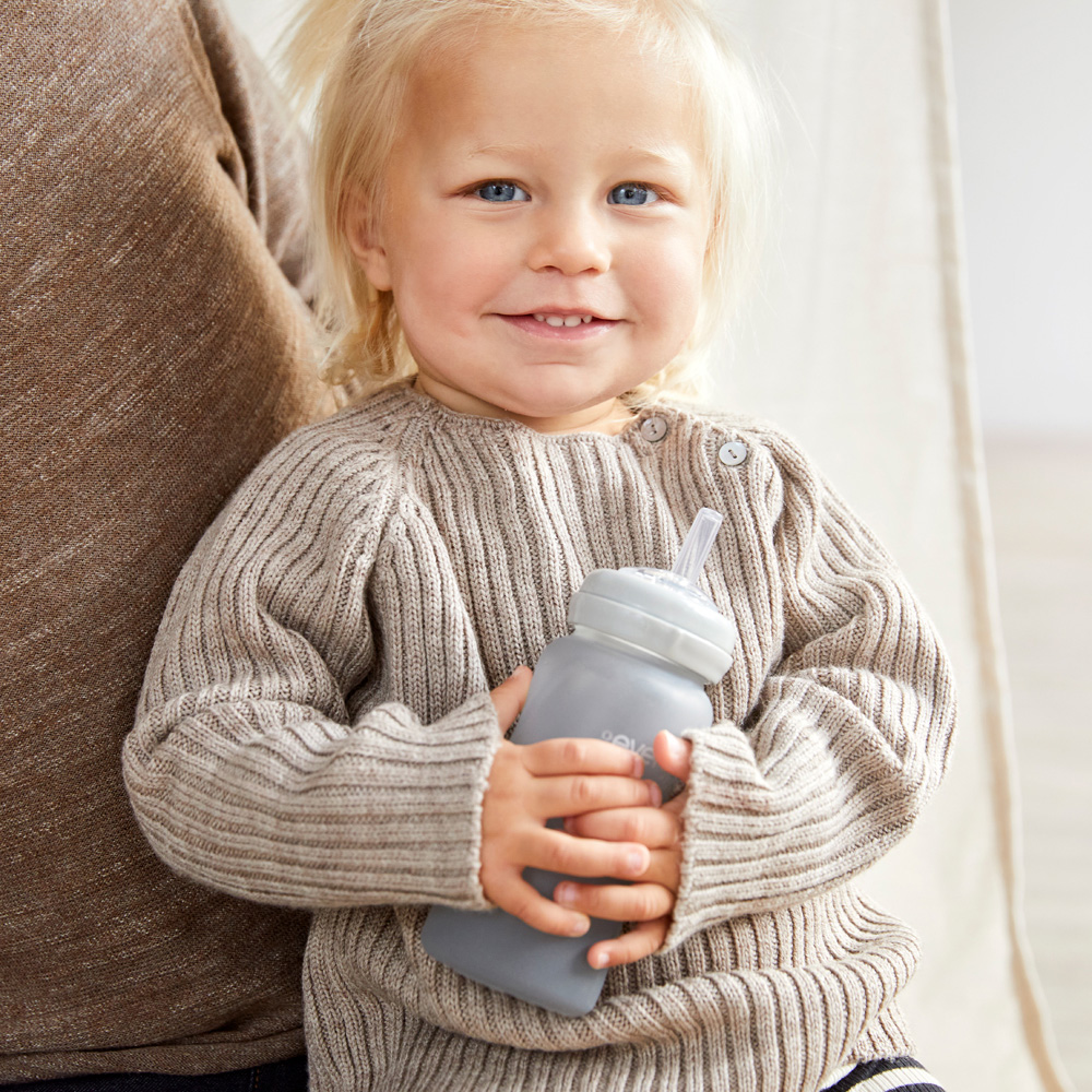 Everyday sugrörsflaska Healthy + 240 ml - Quiet Gray