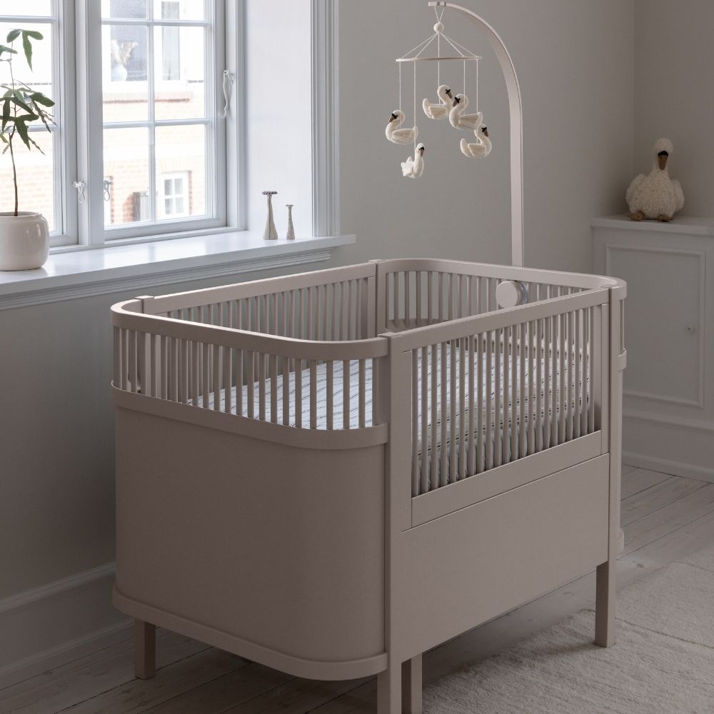 Sebra Babymobil med Svanar