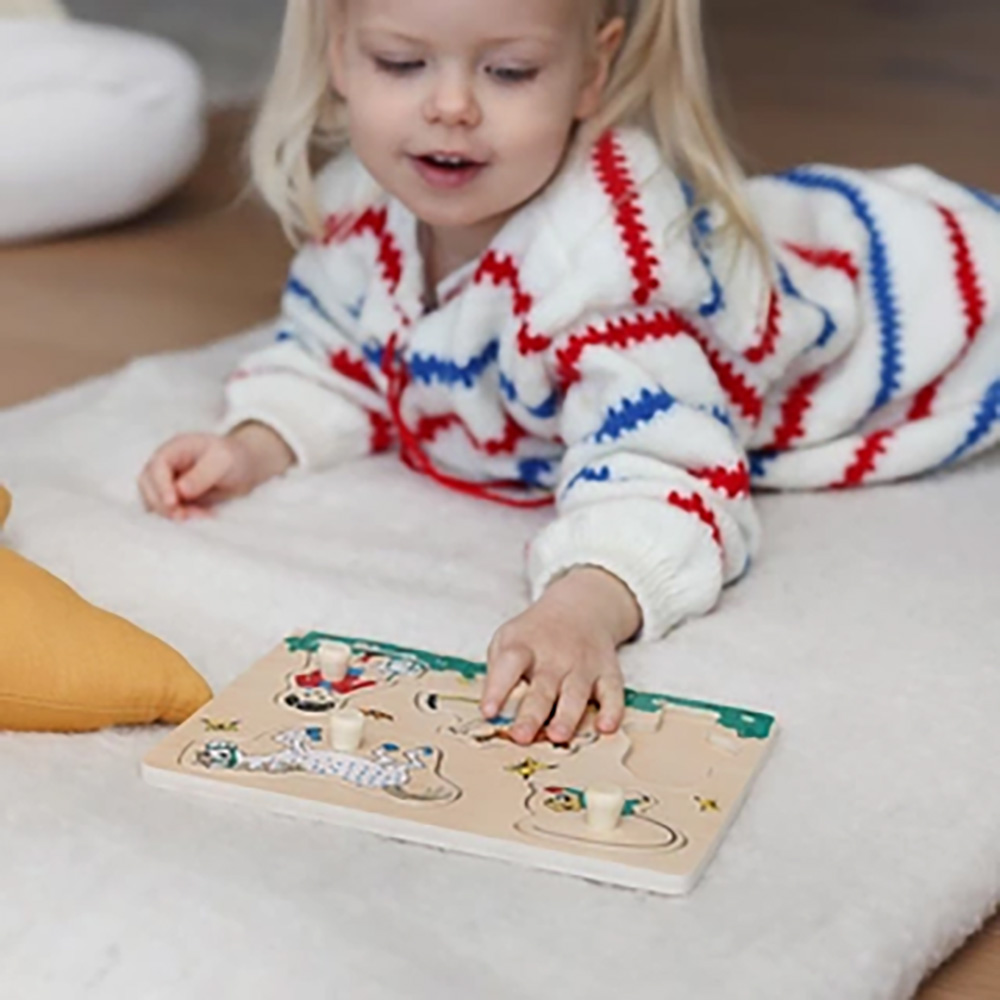 PIPPI KNOPPUSSEL, 5 BITAR