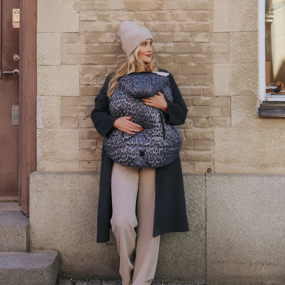 Elodie Details Cozy Cover Överdrag bärsele vagn Le Leopard