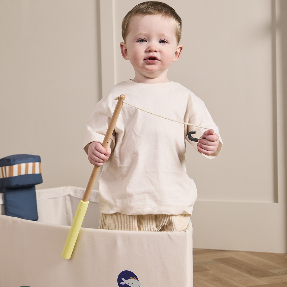 Kids Concept Båt med fiskeset KID'S HUB