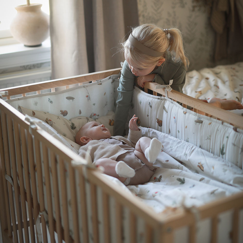 Rätt Start Beskow Tomtebobarnen Spjälskydd beige