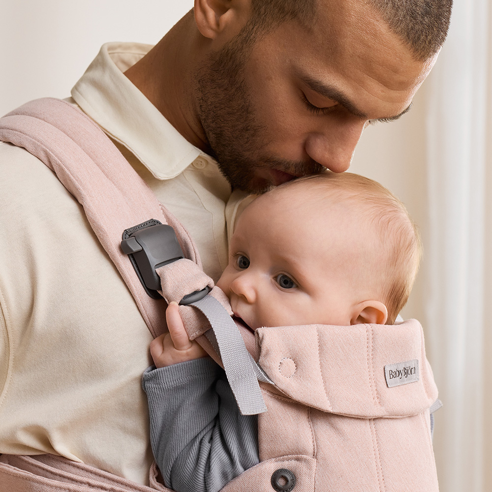 BabyBjörn bärsele Harmony Vävd Light Pink