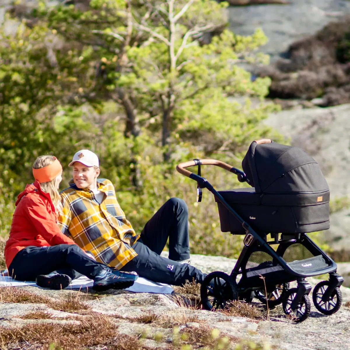 Emmaljunga Sento pro Ergo+ Outdoor Black