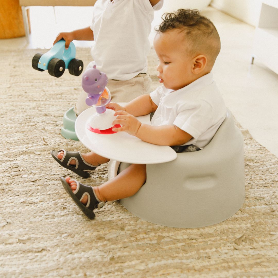 Bumbo babysitter floor seat lekbord Pyret & Snäckan