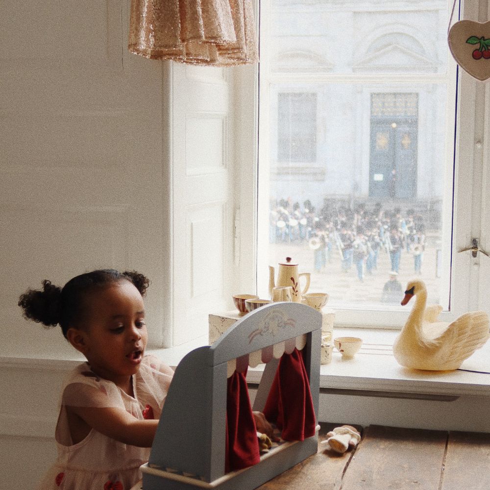 Konges Slöjd Svanlampa Beige