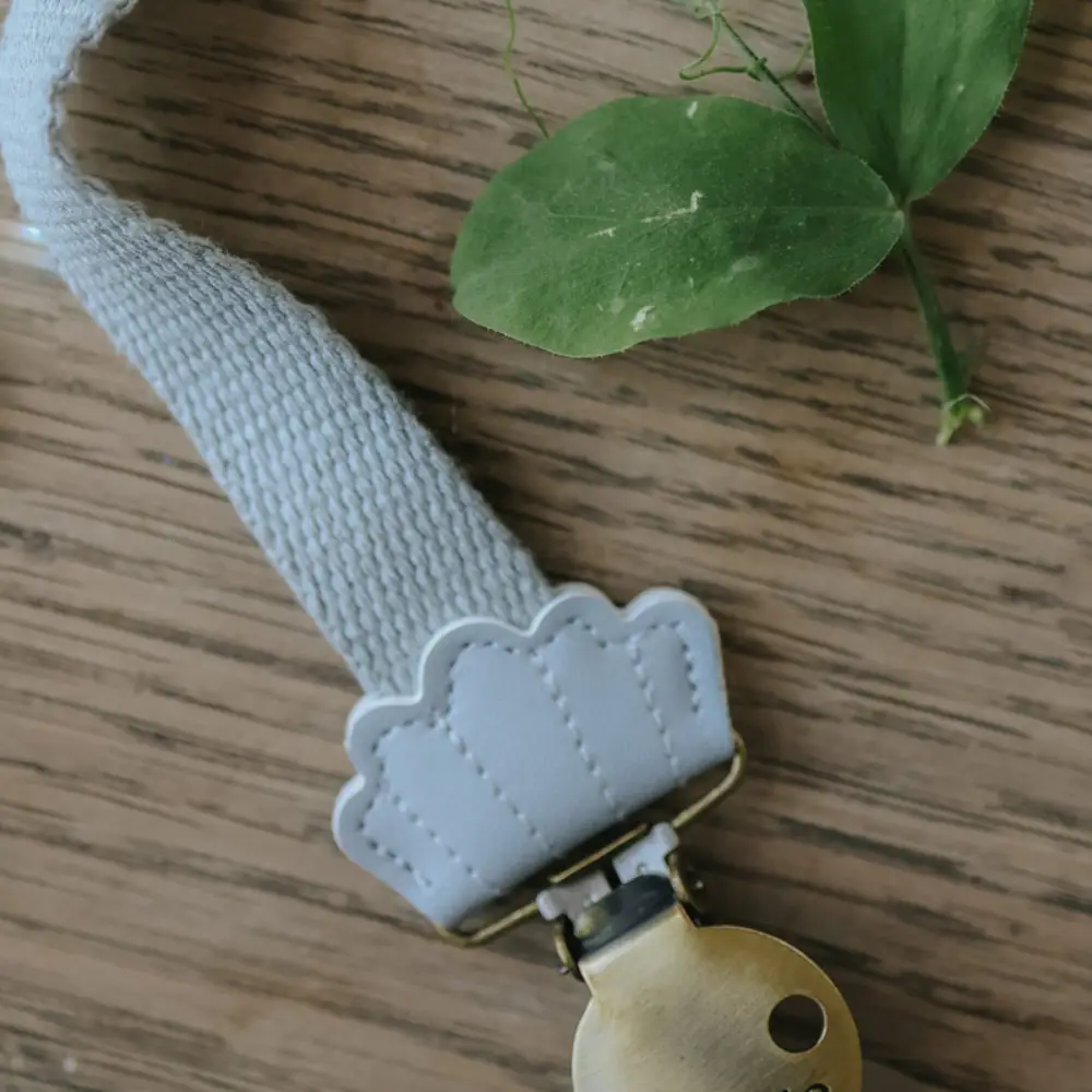 Elodie Napphållare Sunrise Blue Scallop