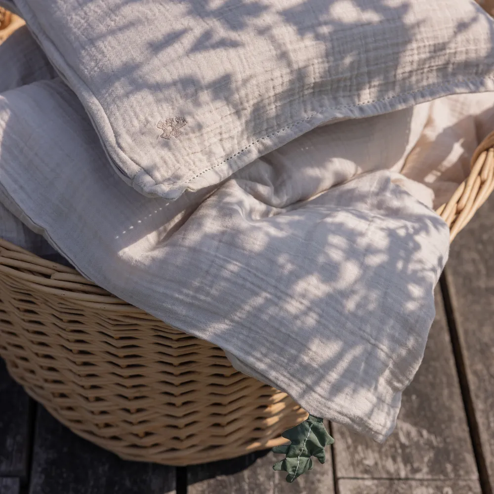 Sebra Påslakanset junior muslin seabreeze beige