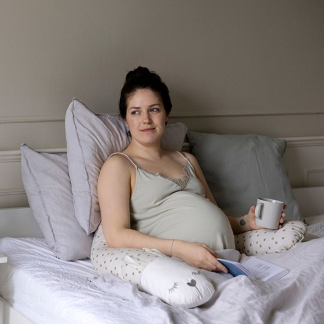 Vinter & Bloom Meadow gravidkudde Buddy Soft Sand